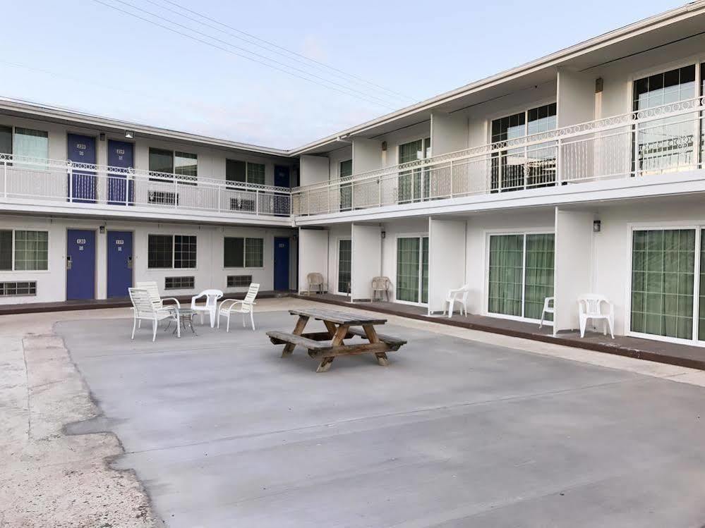 Motel 6-Barstow, Ca - Route 66 Exterior photo
